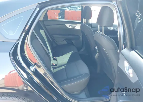 2023 Kia Forte Lx z USA, uszkodzony, nr VIN 3KPF24AD8PE537925